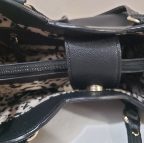 Jessica Simpson Purse - Picture 3 of 13